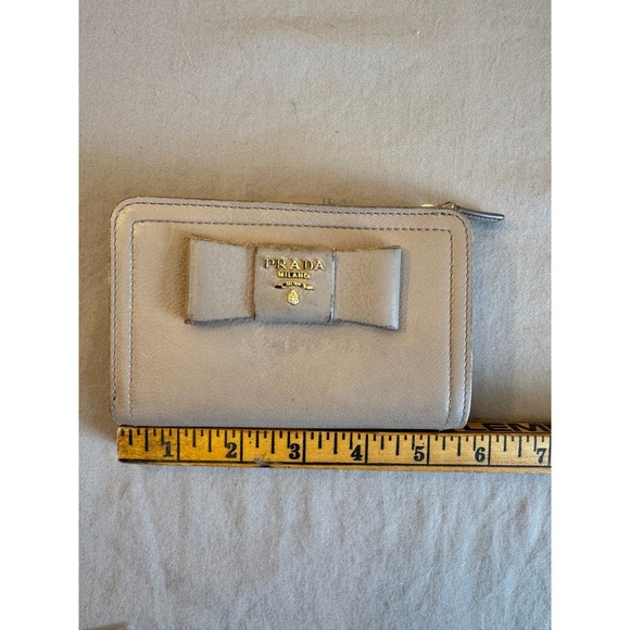 Prada Leather Wallet Bow Authentic Zip Around Coin Purse Original Box - Picture 7 of 13